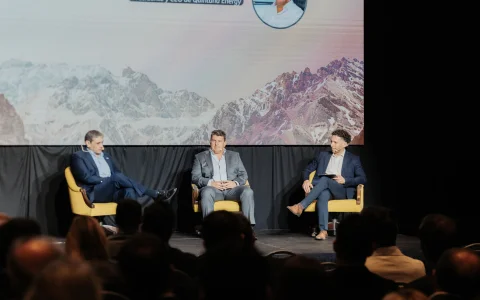 Pablo Iuliano (Tan Go Energy) y Carlos Gilardone (Quintana Energy) debatieron junto a Lucas Erio sobre el futuro del no convencional en Malargüe