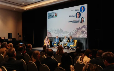 Salcedo, Pinti Clop y García: en el Hotel Hilton de la ciudad de Mendoza, los tres recorrieron un mismo argumento desde lugares distintos