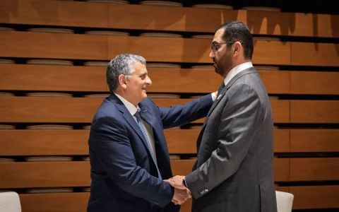 Horacio Marín y Sultan Al Jaber, el CEO de ADNOC y presidente ejecutivo de XRG, se encontraron primero en Nueva York, en los márgenes de la ONU