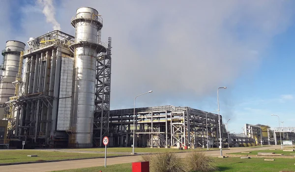 Central Termoeléctrica Manuel Belgrano, de 873 MW, una de las dos plantas cuyas participaciones de ENARSA se privatizarán