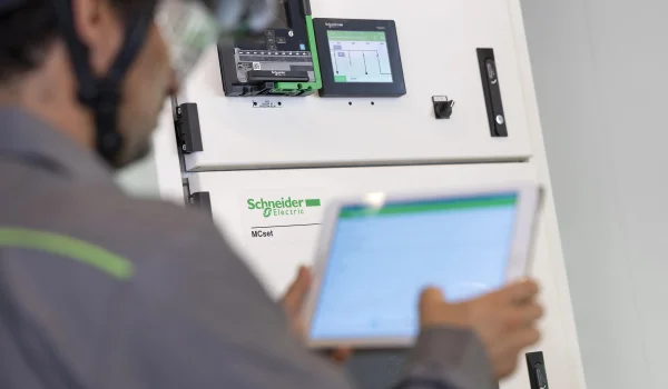 Las celdas MCSeT incorporan monitoreo en tiempo real del estado de los activos, según informó Schneider Electric