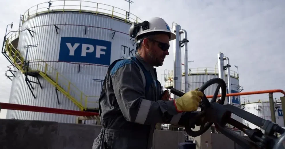 YPF incrementó su actividad en agosto gracias a 40 nuevos pozos en áreas clave como Bandurria Sur y Loma Campana