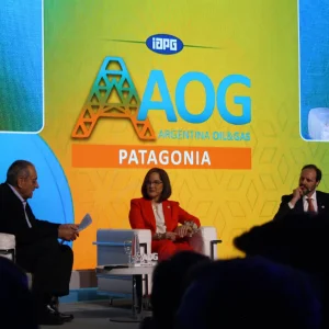Simonato, de Chevron, en la AOG: El Trapial supera los 40.000 barriles equivalentes diarios y el midstream del Hub Norte es el cuello de botella
